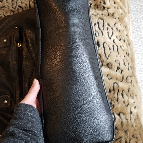 Large Handbag - Picture 4 of 6